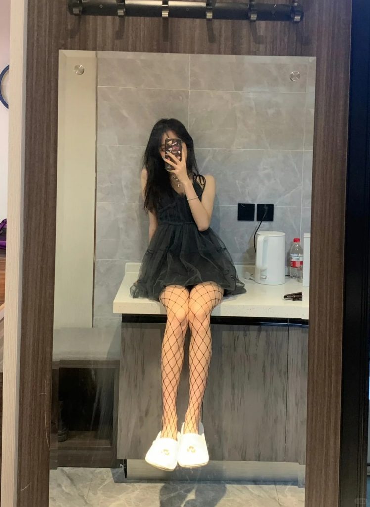 城市生活人物配图