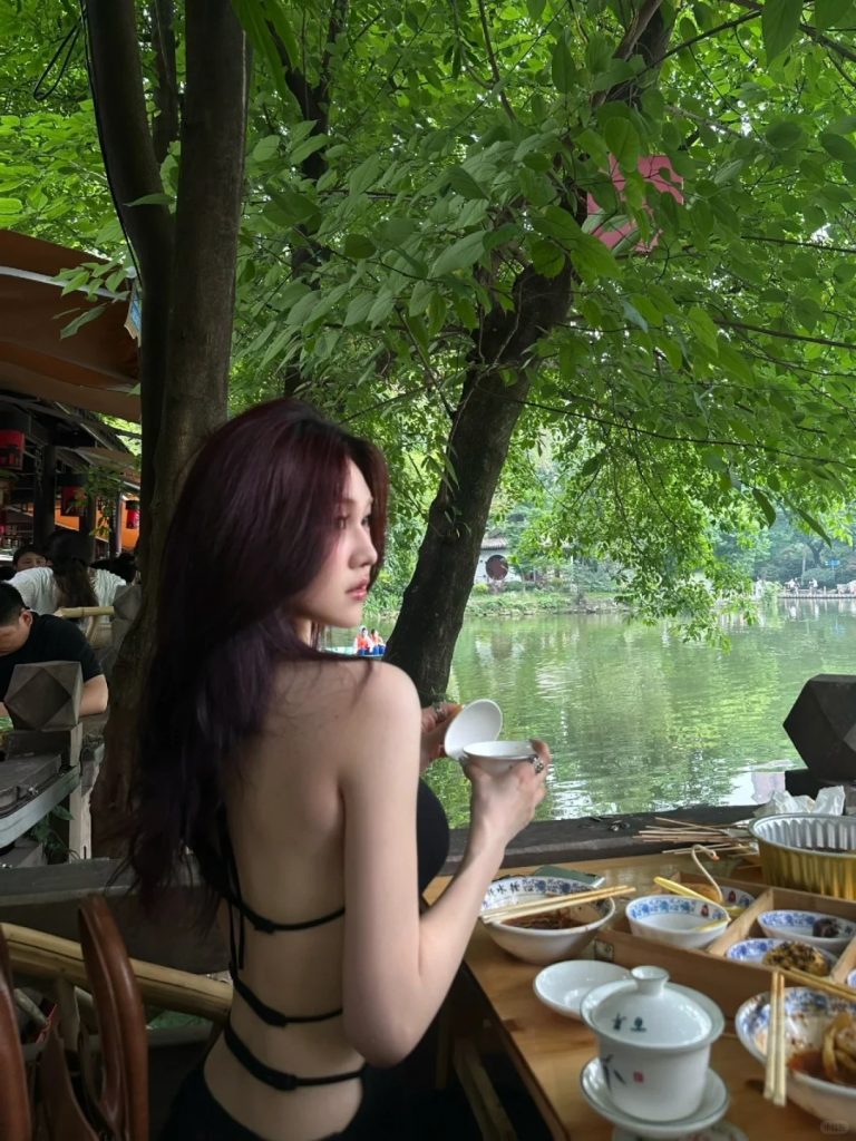 城市生活人物配图
